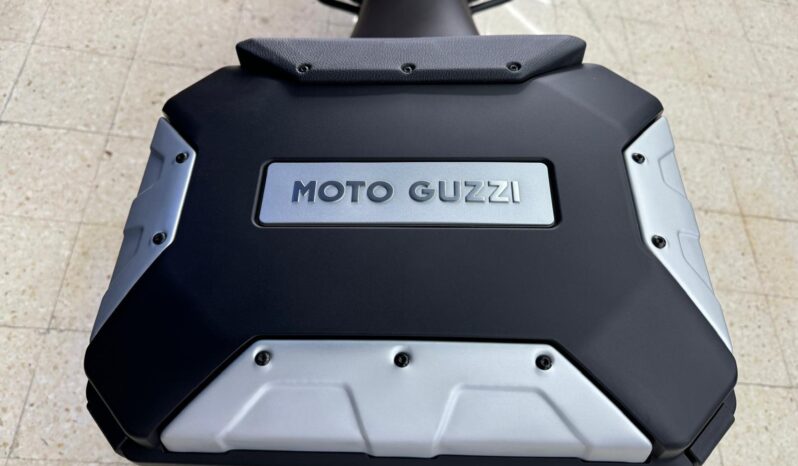 MOTO GUZZI V 85 TT TRAVEL lleno