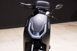 VMOTO E-MAX 120 L lleno