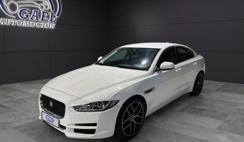 JAGUAR XE lleno