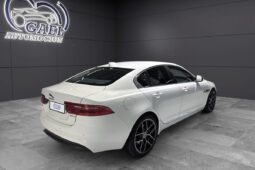 JAGUAR XE lleno