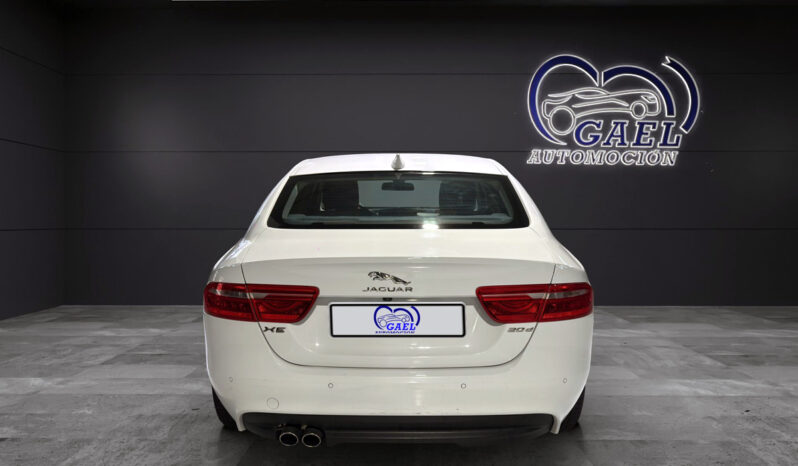 JAGUAR XE lleno