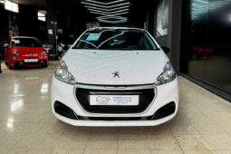 PEUGEOT 208 lleno