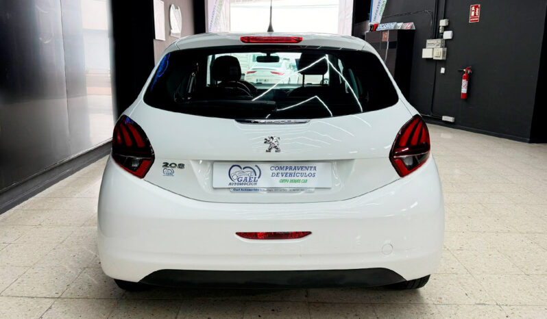 PEUGEOT 208 lleno