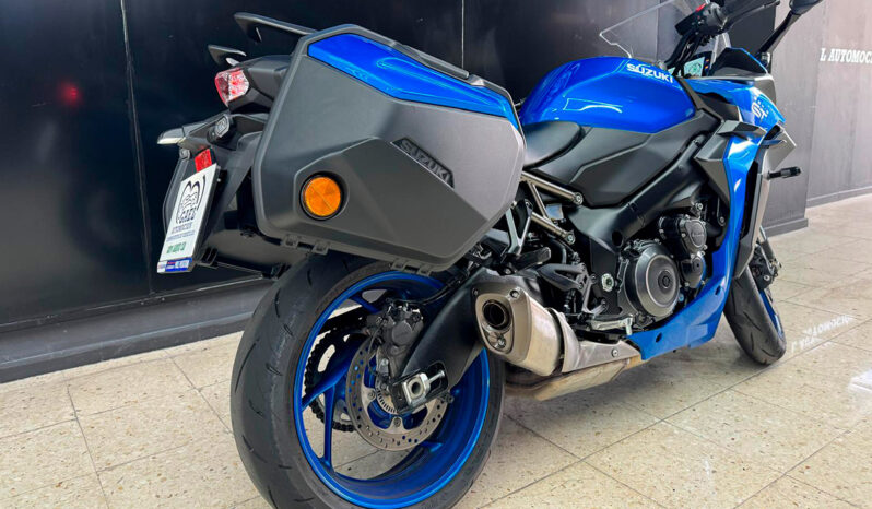 SUZUKI GSX lleno