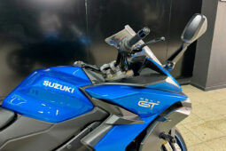 SUZUKI GSX lleno