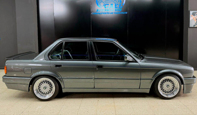 BMW SERIE 3 lleno