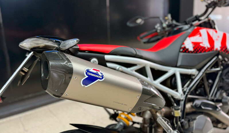 DUCATI HYPERMOTARD 950 lleno