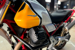 MOTO GUZZI V 85 TT lleno