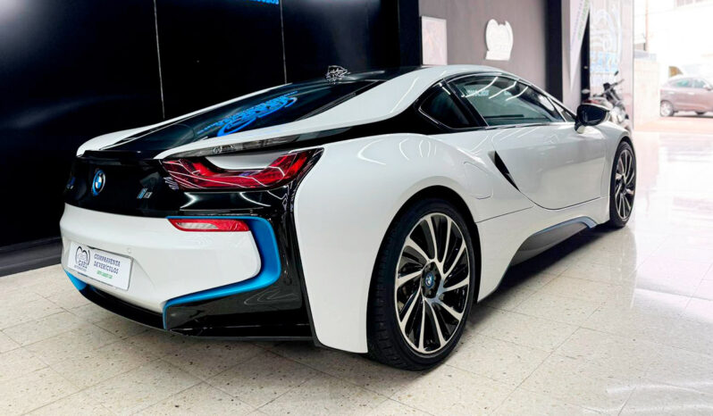 BMW i8 lleno