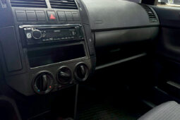 VOLKSWAGEN POLO lleno