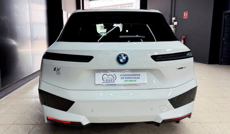 BMW IX XDRIVE40 lleno