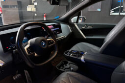 BMW IX XDRIVE40 lleno