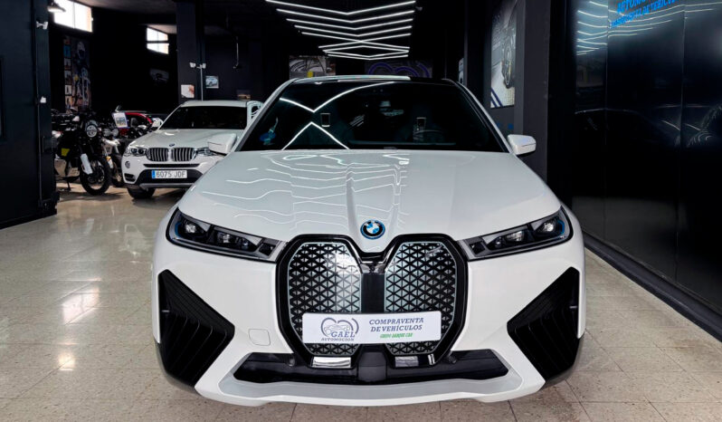 BMW IX XDRIVE40 lleno