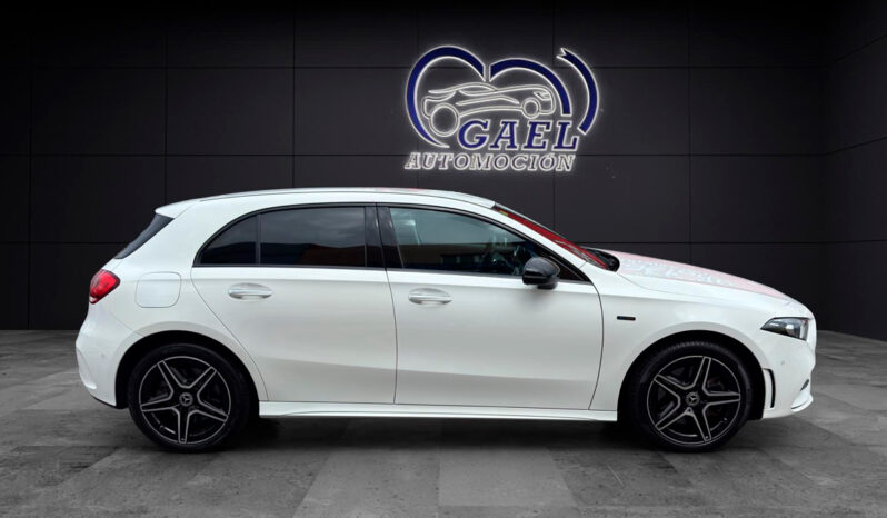 MERCEDES-BENZ CLASE A lleno