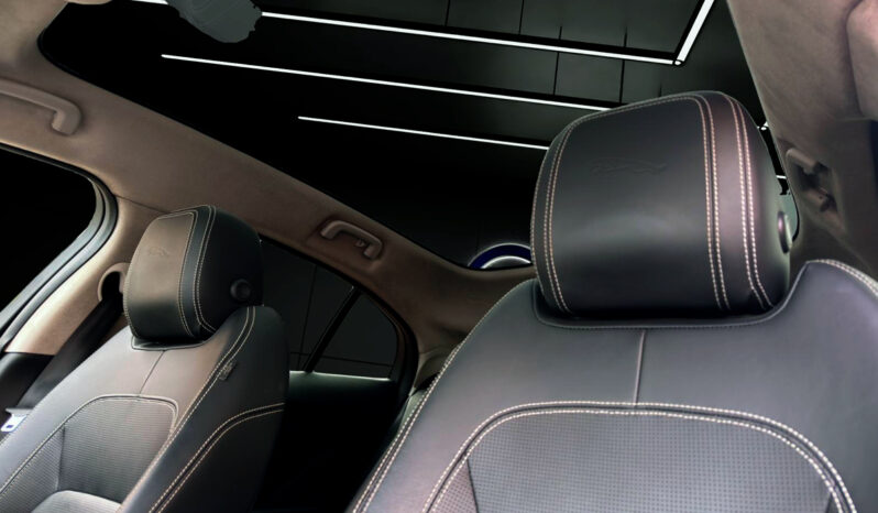 JAGUAR I-PACE EV400 lleno