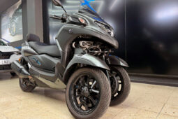 YAMAHA TRICITY 300 lleno