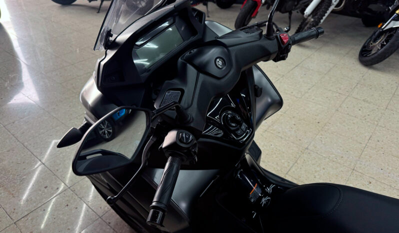 YAMAHA TRICITY 300 lleno