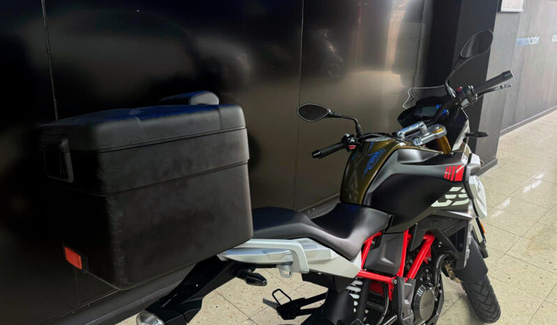 BMW G 310 GS lleno
