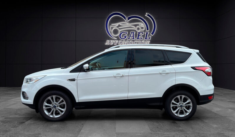 FORD KUGA 1.5 TDCi 4×2 TREND lleno
