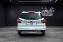 FORD KUGA 1.5 TDCi 4×2 TREND lleno