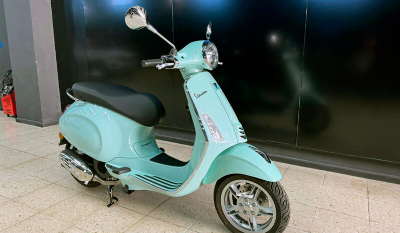 VESPA PRIMAVERA 125 lleno