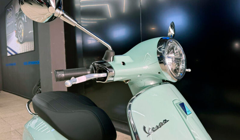 VESPA PRIMAVERA 125 lleno