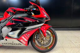 HONDA CBR 1000RR lleno