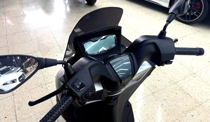 APRILIA SXR 50 lleno