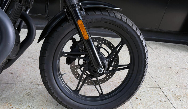 MOTO GUZZI V7 STONE lleno