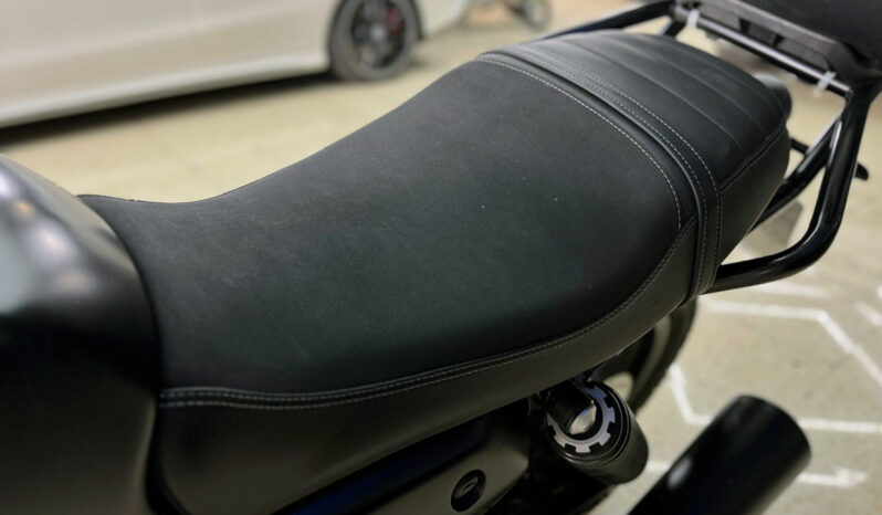 MOTO GUZZI V7 STONE lleno