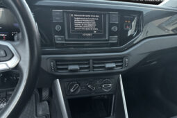 VOLKSWAGEN POLO LIFE 1.0 TSI lleno