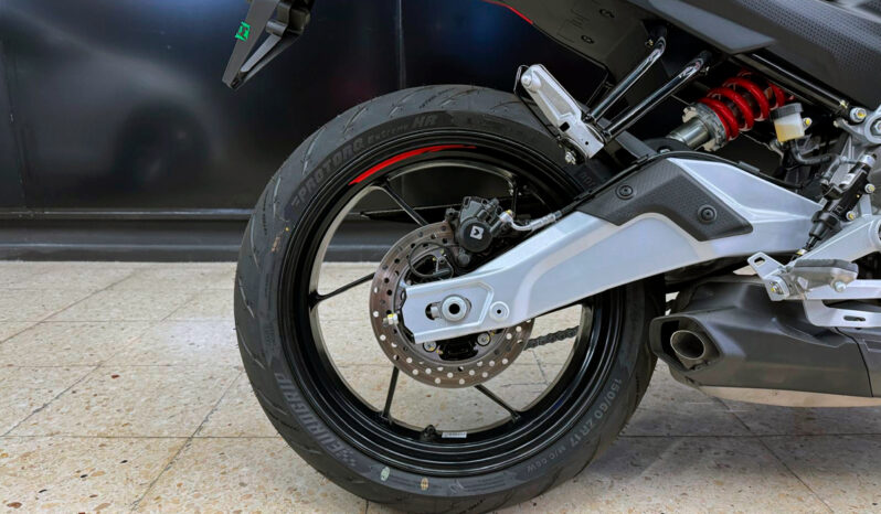 APRILIA TUONO 457 lleno