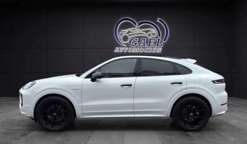 PORSCHE CAYENNE COUPÉ EHYBID lleno