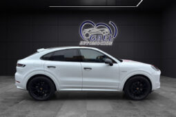 PORSCHE CAYENNE COUPÉ EHYBID lleno