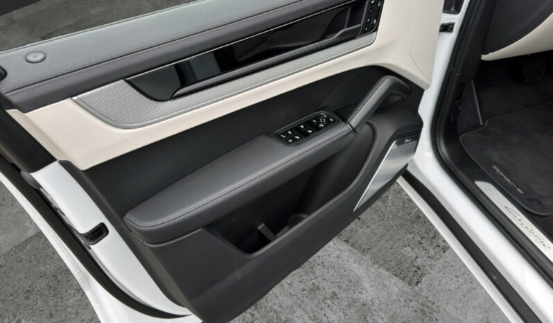 PORSCHE CAYENNE COUPÉ EHYBID lleno