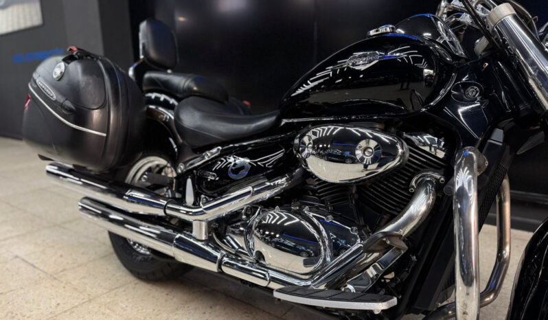 SUZUKI INTRUDER C800 lleno