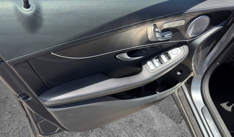 TESLA MODEL 3 lleno