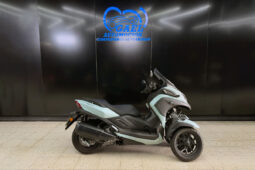 YAMAHA TRICITY 300