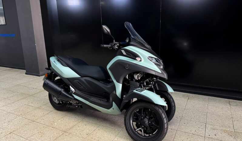 YAMAHA TRICITY 300 lleno