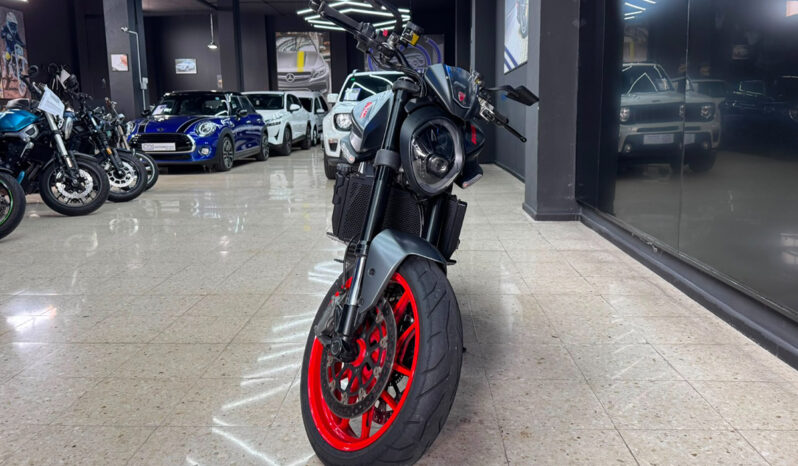 DUCATI MONSTER lleno