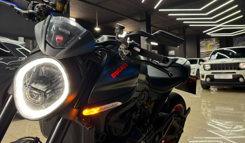 DUCATI MONSTER lleno