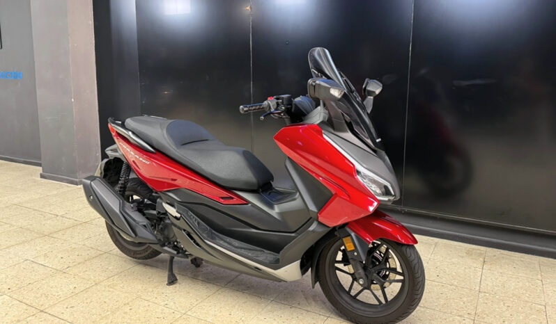 HONDA FORZA 350 lleno