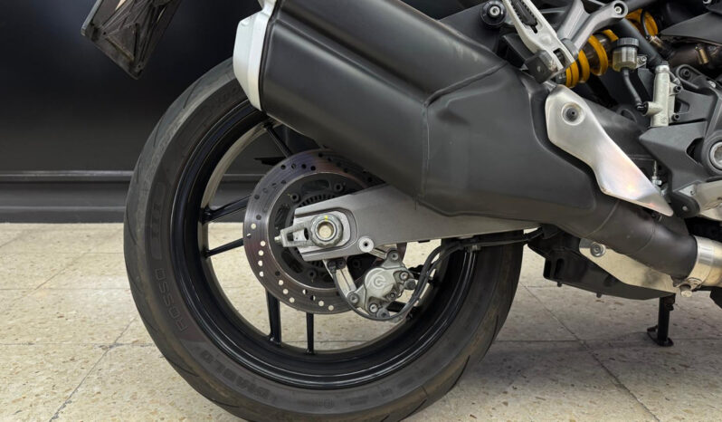DUCATI MONSTER 821 DARK lleno