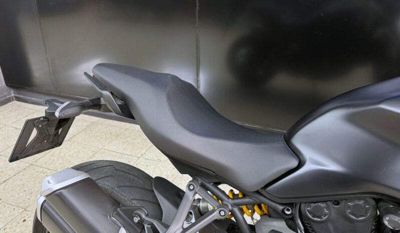 DUCATI MONSTER 821 DARK lleno