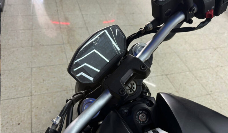DUCATI MONSTER 821 DARK lleno