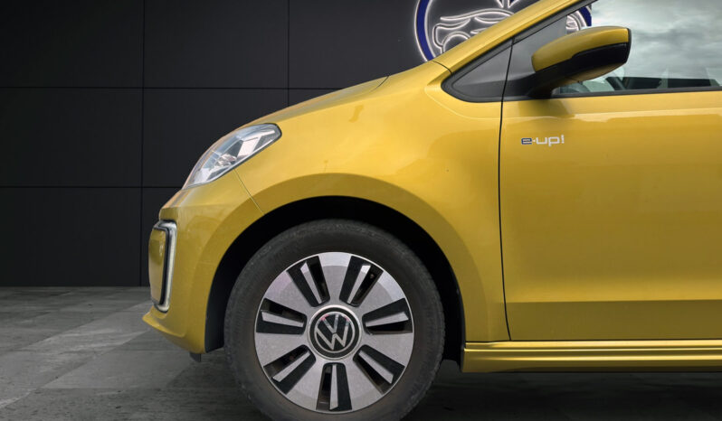 VOLKSWAGEN E-UP! lleno