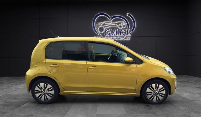 VOLKSWAGEN E-UP! lleno