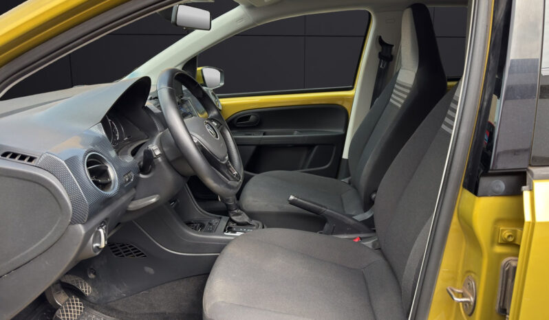 VOLKSWAGEN E-UP! lleno