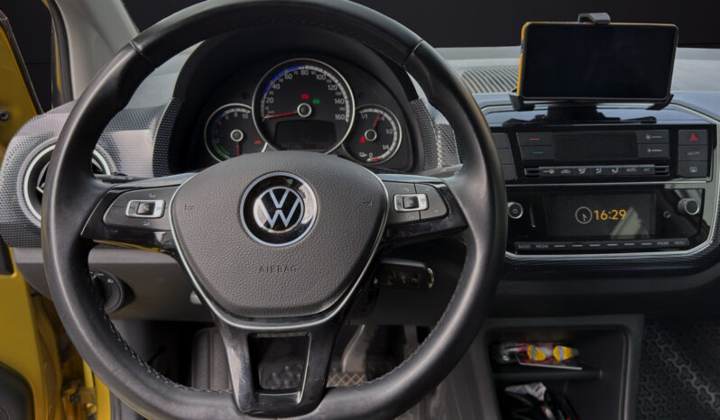 VOLKSWAGEN E-UP! lleno