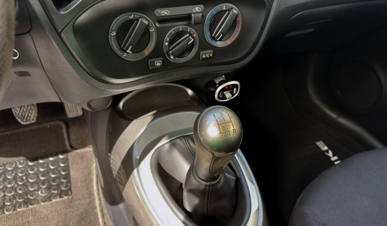 NISSAN JUKE lleno